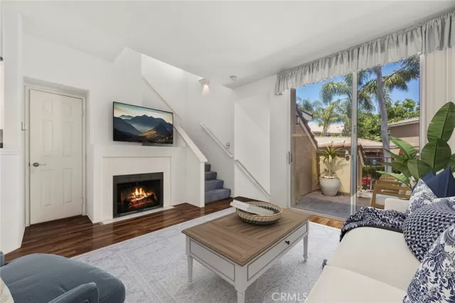 MLS: PW25108286 Condo For Sale