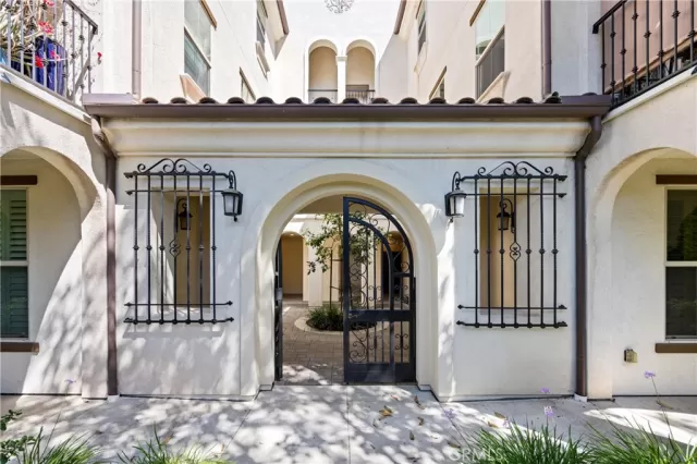 MLS: PW25112002 Condo For Sale