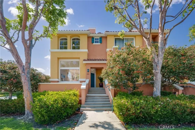 MLS: PW25113049 Condo For Sale