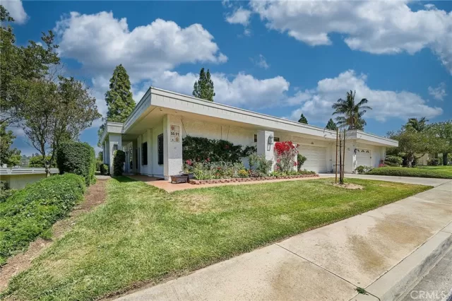 MLS: PW25114240 Condo For Sale