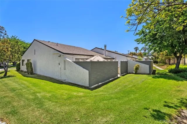 MLS: PW25114795 Condo For Sale