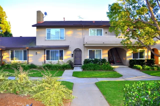 MLS: PW25115453 Condo For Sale