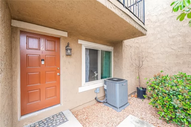 MLS: PW25116291 Condo For Sale