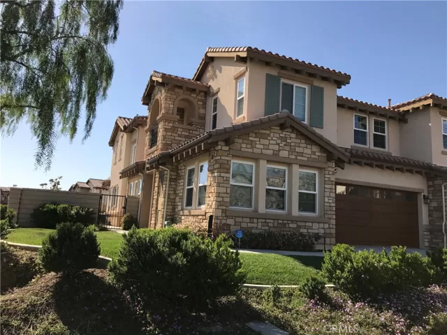 MLS: PW25117244 Condo For Sale