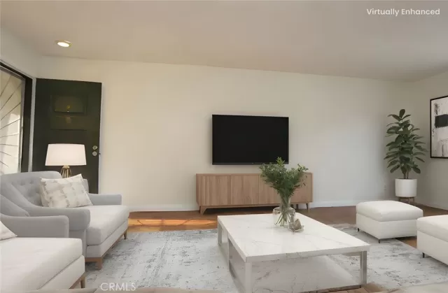 MLS: PW25118122 Condo For Sale