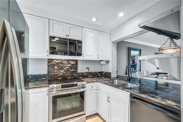 MLS: PW25118209 Condo For Sale