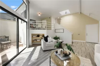 Photo #2: PW25118694 Listing 