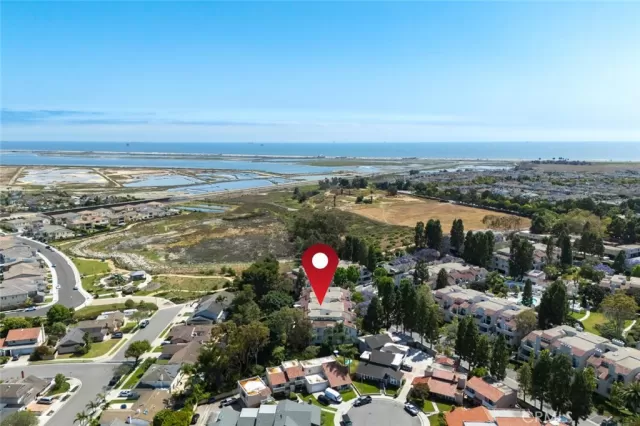 MLS: PW25119028 Condo For Sale