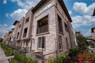 Photo #1: PW25120371 Listing 