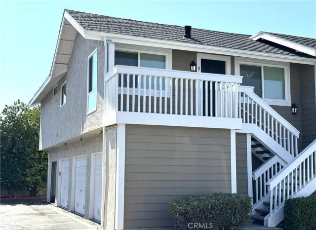 MLS: PW25122012 Condo For Sale