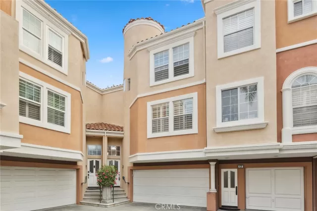 MLS: PW25122466 Condo For Sale