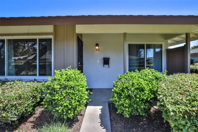 MLS: PW25123524 Condo For Sale