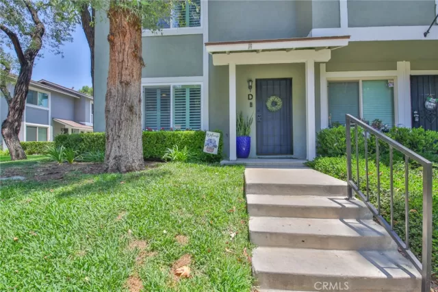 MLS: PW25123576 Condo For Sale