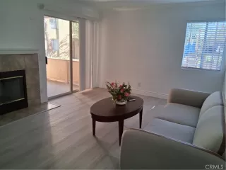 Photo #4: PW25124009 Listing 