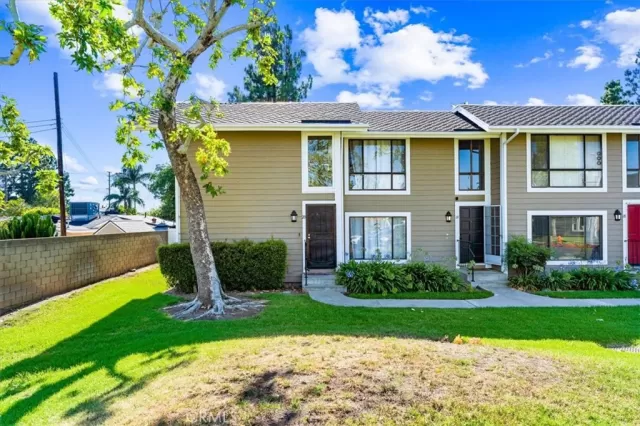 MLS: PW25124132 Condo For Sale