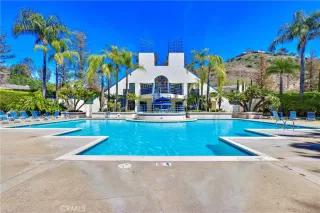 Photo #3: PW25124755 Listing 