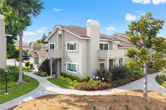 MLS: PW25125207 Condo For Sale