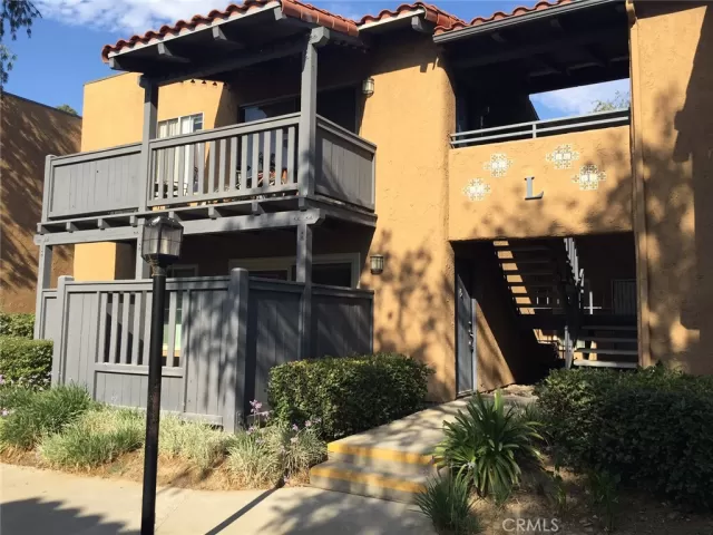 MLS: PW25125211 Condo For Sale