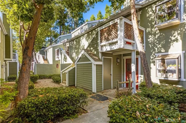 MLS: PW25125253 Condo For Sale