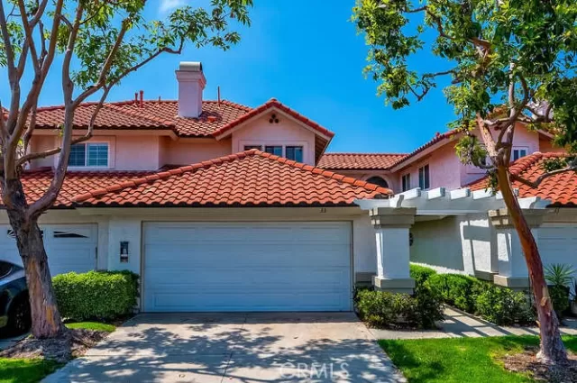 MLS: PW25125751 Condo For Sale