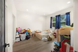 Photo #6: PW25129004 Listing 