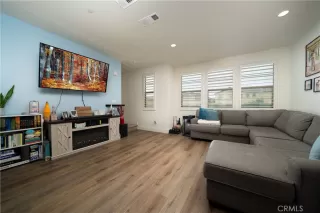 Photo #2: PW25129019 Listing