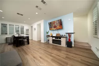 Photo #4: PW25129019 Listing