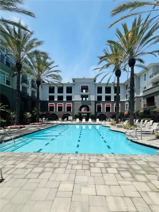 MLS: PW25133286 Condo For Sale