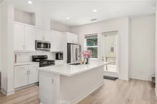 Photo #4: PW25133828 Listing 