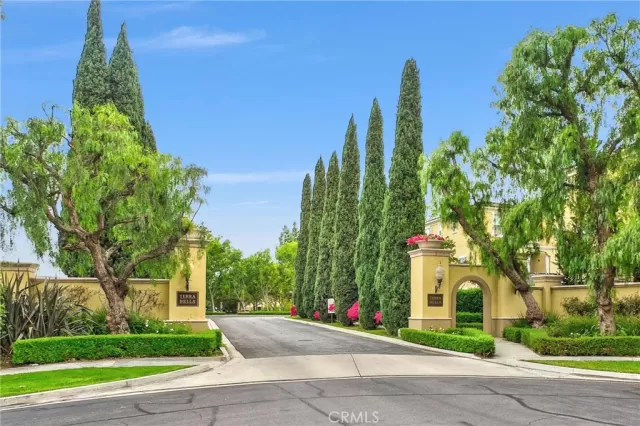 MLS: PW25134102 Condo For Sale