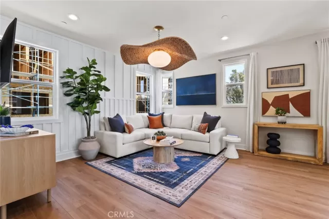 MLS: PW25135025 Condo For Sale