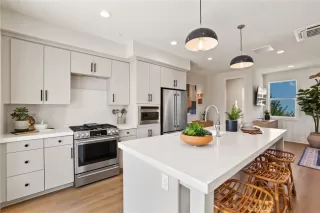 Photo #3: PW25135025 Listing 