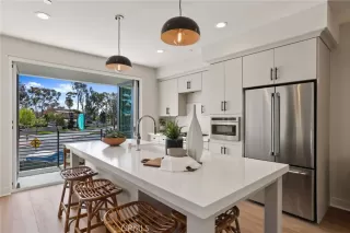 Photo #4: PW25135025 Listing 