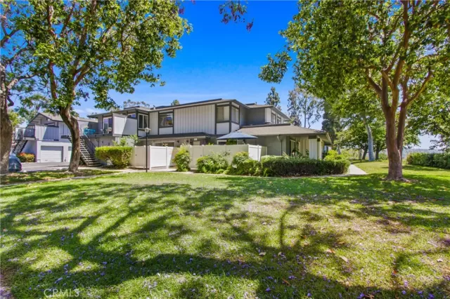 MLS: PW25135242 Condo For Sale