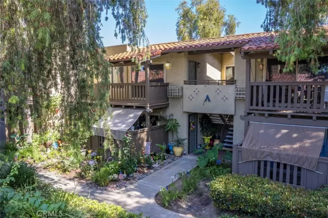 MLS: PW25136270 Condo For Sale