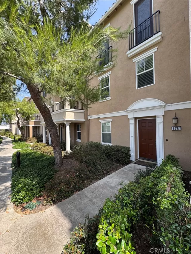 MLS: PW25136984 Condo For Sale