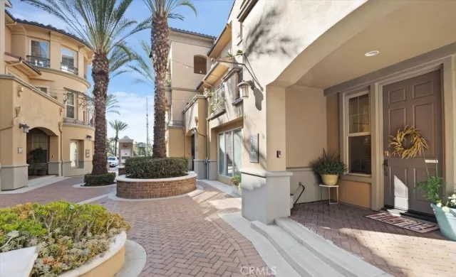 MLS: PW25137242 Condo For Sale