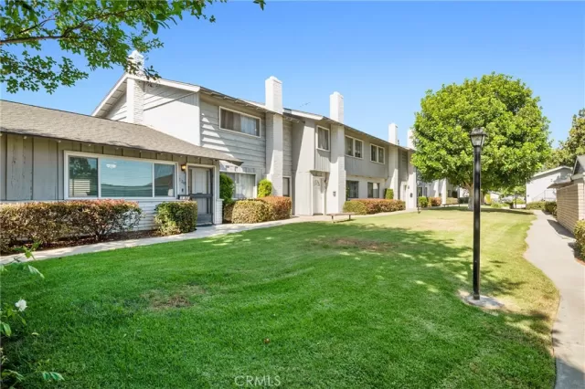 MLS: PW25139767 Condo For Sale