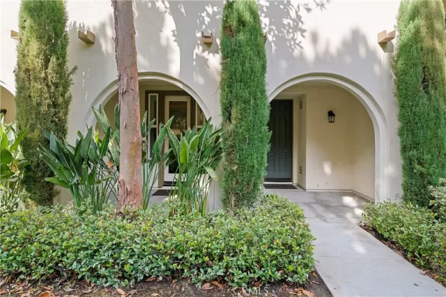 MLS: PW25140196 Condo For Sale