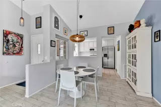 Photo #5: PW25141803 Listing