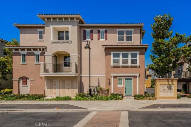 MLS: PW25143320 Condo For Sale