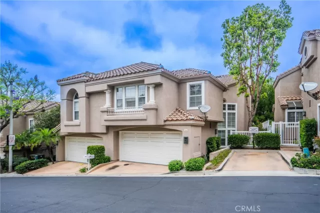 MLS: PW25144421 Condo For Sale