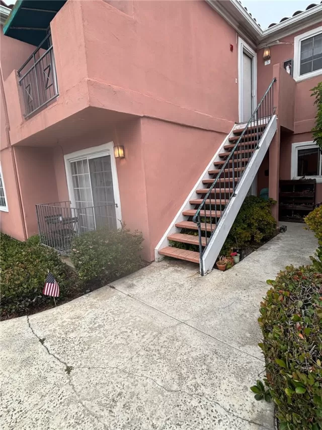 MLS: PW25144748 Condo For Sale