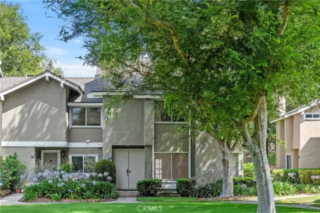 MLS: PW25146405 Condo For Sale