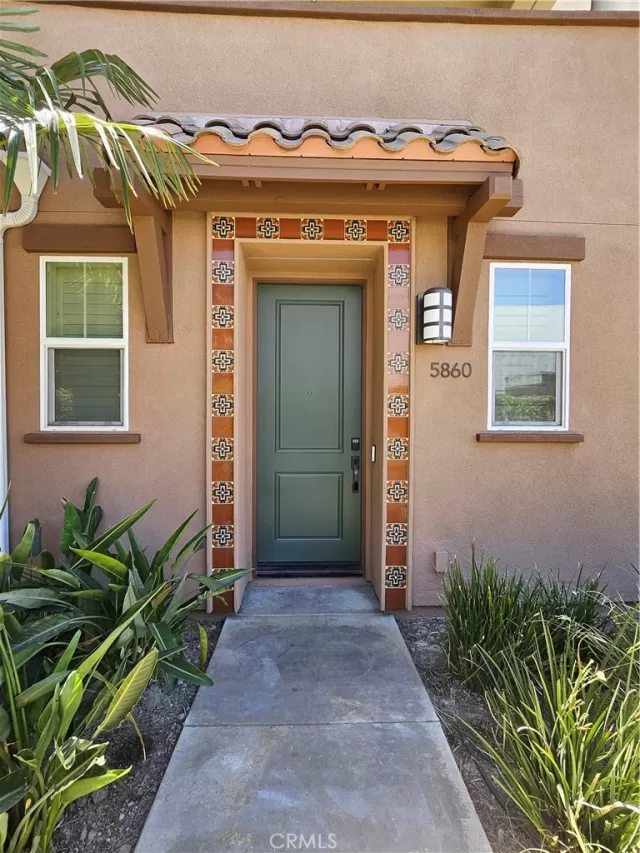 MLS: PW25147171 Condo For Sale