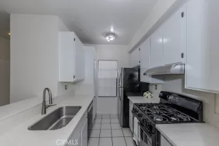 Photo #3: PW25147330 Listing 