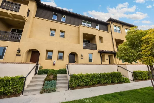 MLS: PW25148559 Condo For Sale