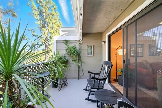 MLS: PW25148729 Condo For Sale