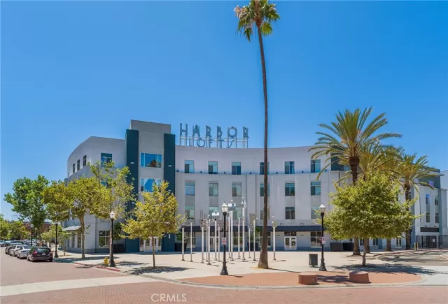 MLS: PW25149080 Condo For Sale