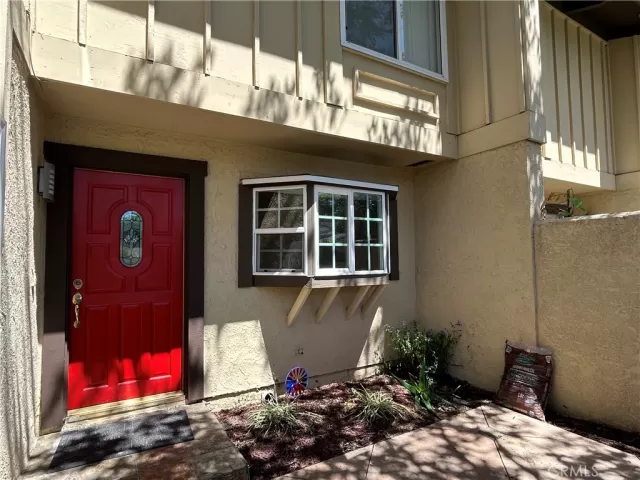 MLS: PW25150165 Condo For Sale